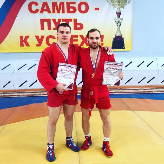 Самбисты из Рыбинска завоевали две серебряные медали