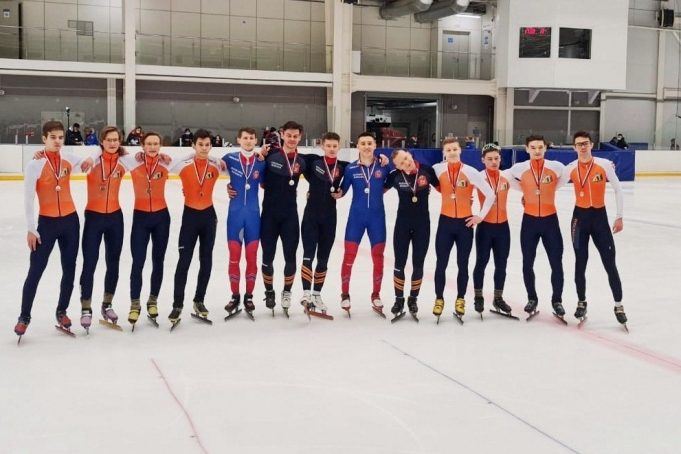 Спортсмены из Рыбинска завоевали 8 медалей на всероссийском турнире по шорт-треку