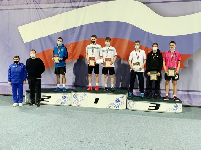 Спортсмены региона на Всероссийских соревнованиях по бадминтону