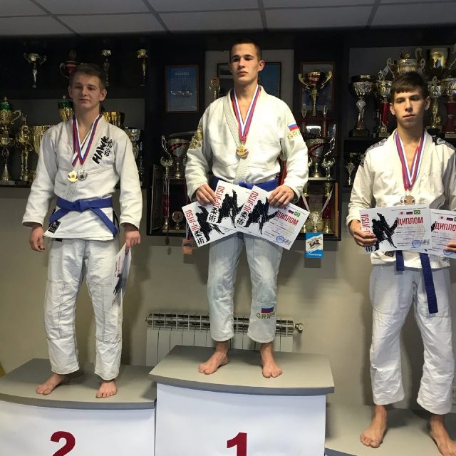 Рыбинские спортсмены привезли с соревнований набор медалей