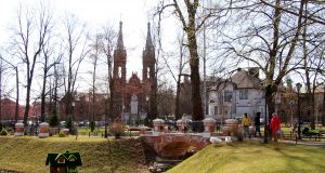 Карякинский сад открыт для посетителей