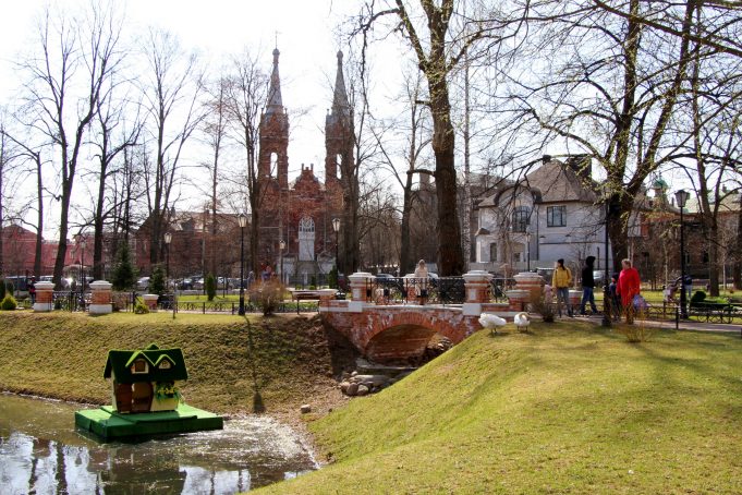 Карякинский сад открыт для посетителей