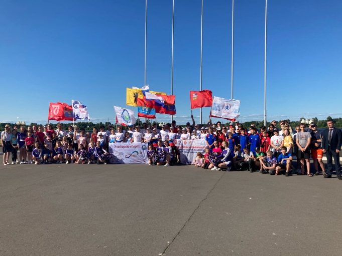 Рыбинск посетили участники легкоатлетического марафона «Дети против наркотиков — Я выбираю спорт!»