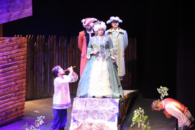 Имея не ценим, а потерявши …