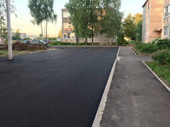 В Рыбинском районе благоустраивают дворы