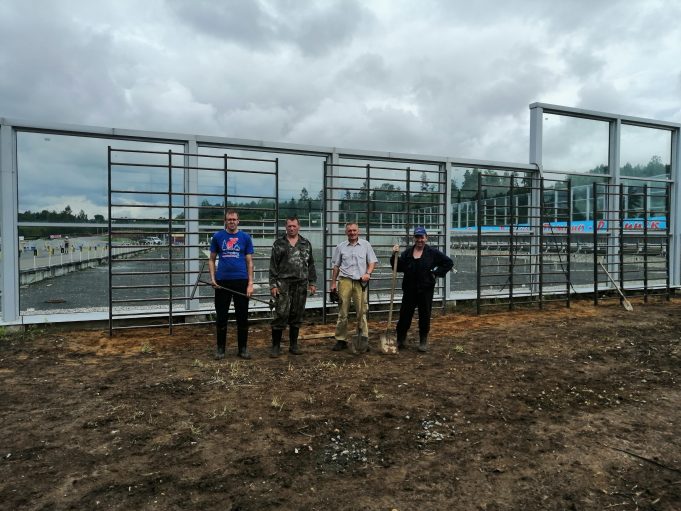 В Демино возводят новый спортивный городок