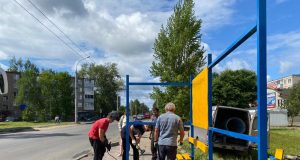 На улице Ворошилова установили остановочный павильон