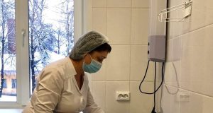 В регион поступила первая партия вакцины для подростков 12-18 лет