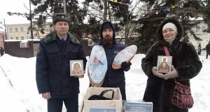 Иконы и картины из ИК-2 отправили на благотворительную акцию