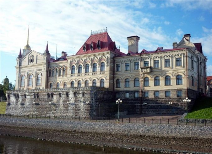 Эстетическое наслаждение, заряд положительных эмоций и вдохновения: в Рыбинске открывается новая выставка