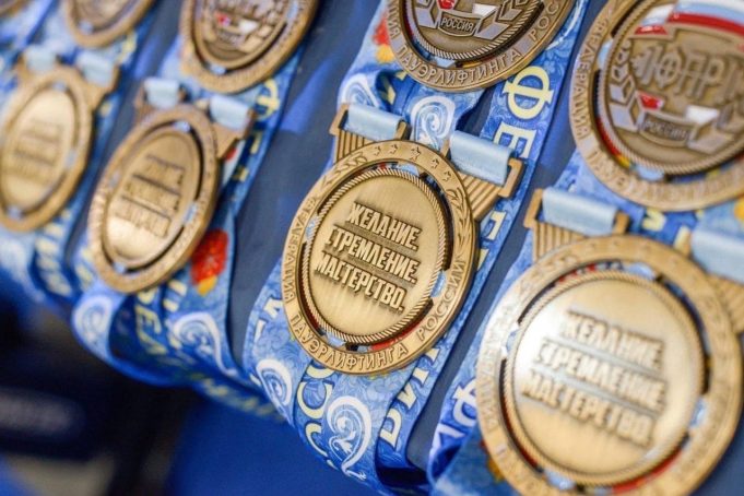 Спортсмен из Рыбинска завоевал серебро на первенстве России по пауэрлифтингу