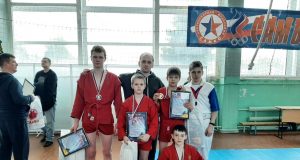 Рыбинские самбисты привезли домой медали с межрегиональных соревнований