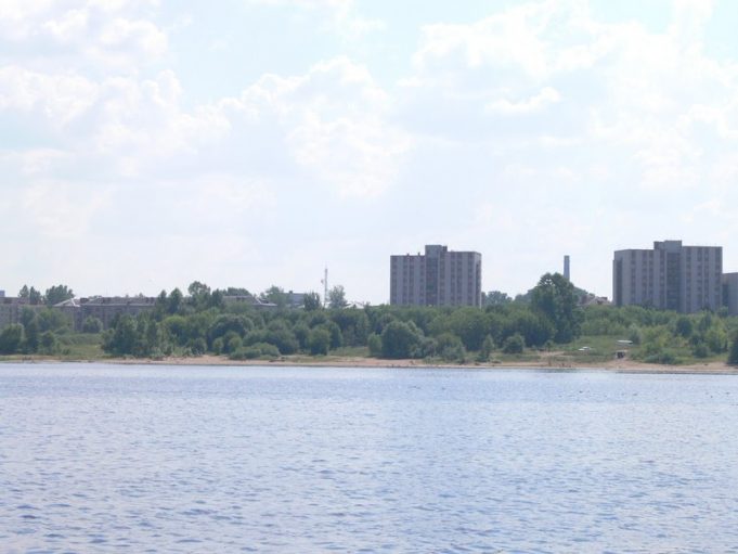 В Рыбинске начали готовить территорию для берегоукрепления