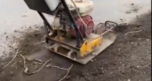 В Ярославле делают дороги из земли и палок