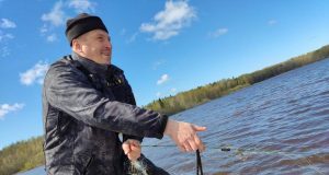 Из Ухры выловили полтонны брошенных сетей