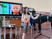 Путешествия, истории и лица: «Краски жизни» Нины Шацкой