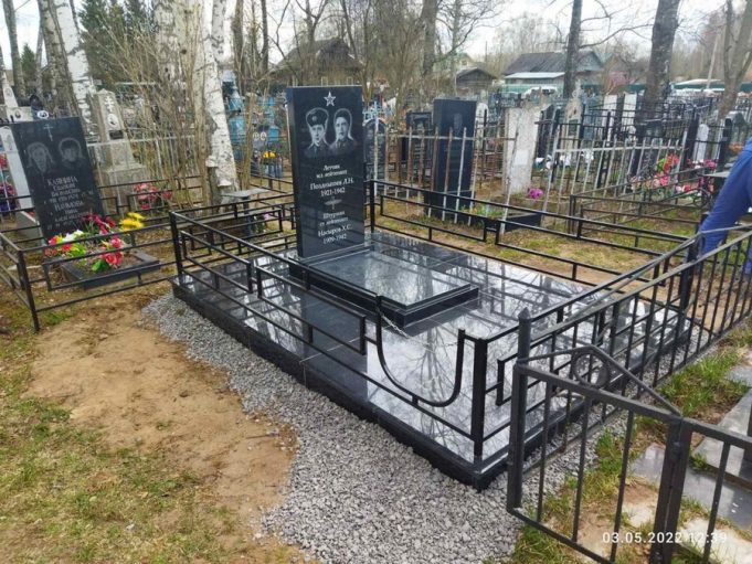 На могилах военных летчиков в Рыбинске навели порядок