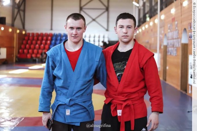 Самбисты из Рыбинска отправились на сборы к чемпионату Европы