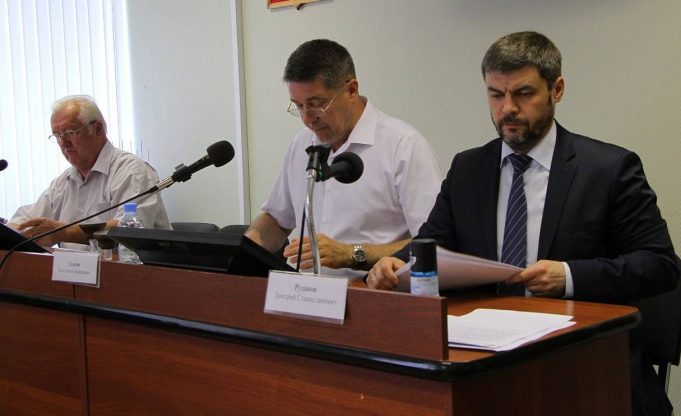 Дмитрий Рудаков внес изменения в структуру городской администрации