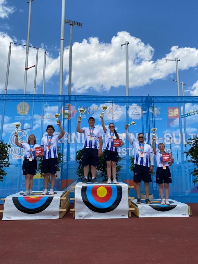 Лучники из Рыбинска взяли золото и серебро на международных соревнованиях