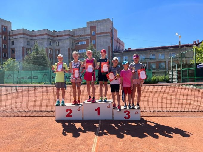 Юные теннисисты из Рыбинска взяли три серебряные медали