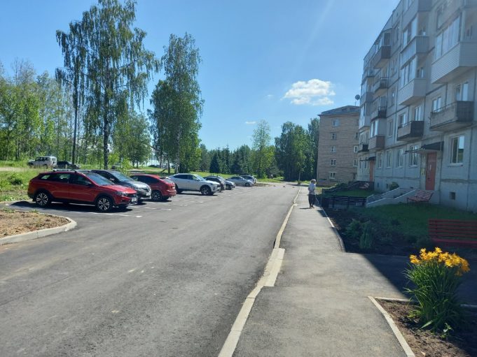 «Губернаторский контроль» проверил отремонтированные дворы в Рыбинске