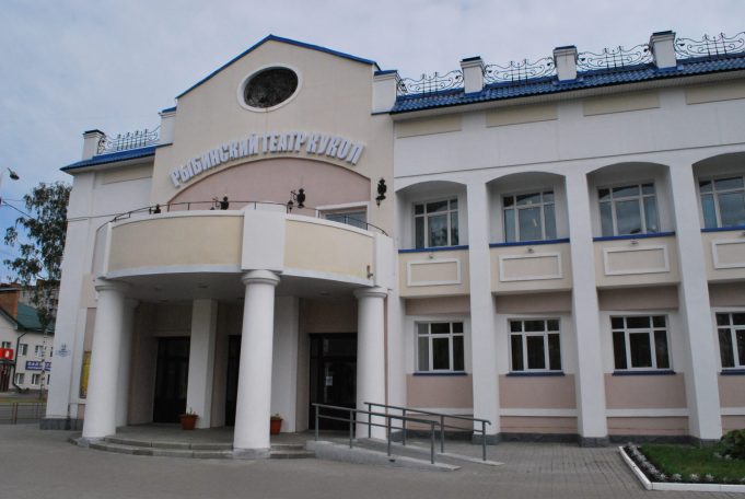 В Рыбинском театре кукол ставят новый спектакль про Петра I