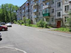 «Губернаторский контроль» вышел на проверку дворов на проспекте Серова