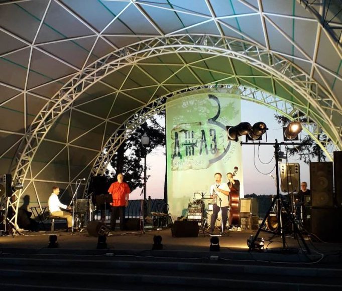 5 и 6 августа любителей хорошей музыки ждут на балюстраде Волжского парка