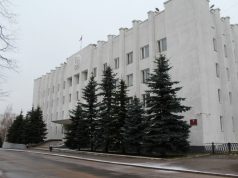 Сотрудников рыбинской администрации привили от ковида прямо на рабочем месте