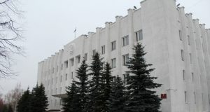 Сотрудников рыбинской администрации привили от ковида прямо на рабочем месте