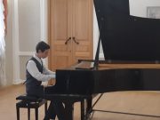 Юный рыбинский пианист Алексей Тупицын вошел в число одаренных детей, которые будут получать областную стипендию
