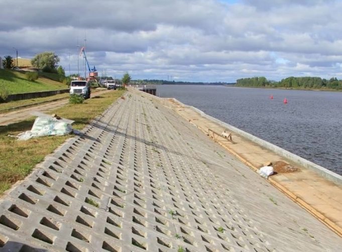 В Северном почти полностью отремонтировали берегоукрепление в районе улицы Кораблестроителей