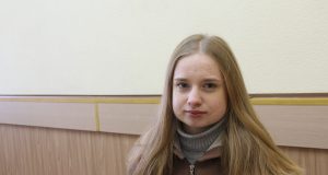 Девочка с картинки — за рулем троллейбуса