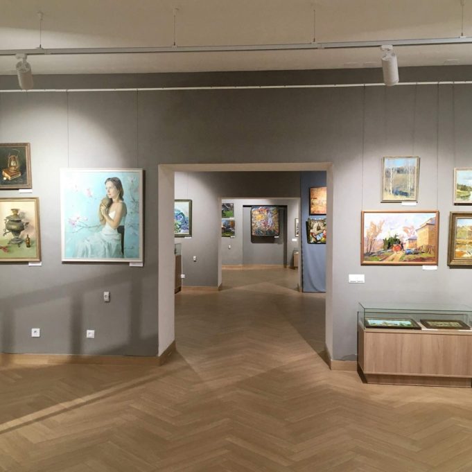 Работу выставки художников Рыбинска продлили