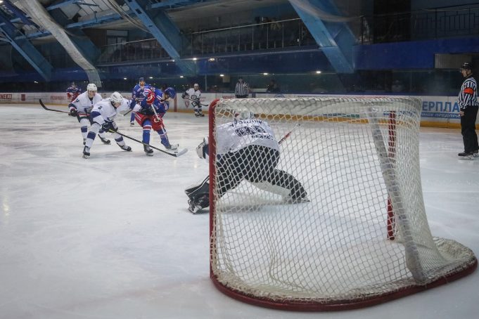 Первые игры в этом году принесли «Полету» победу