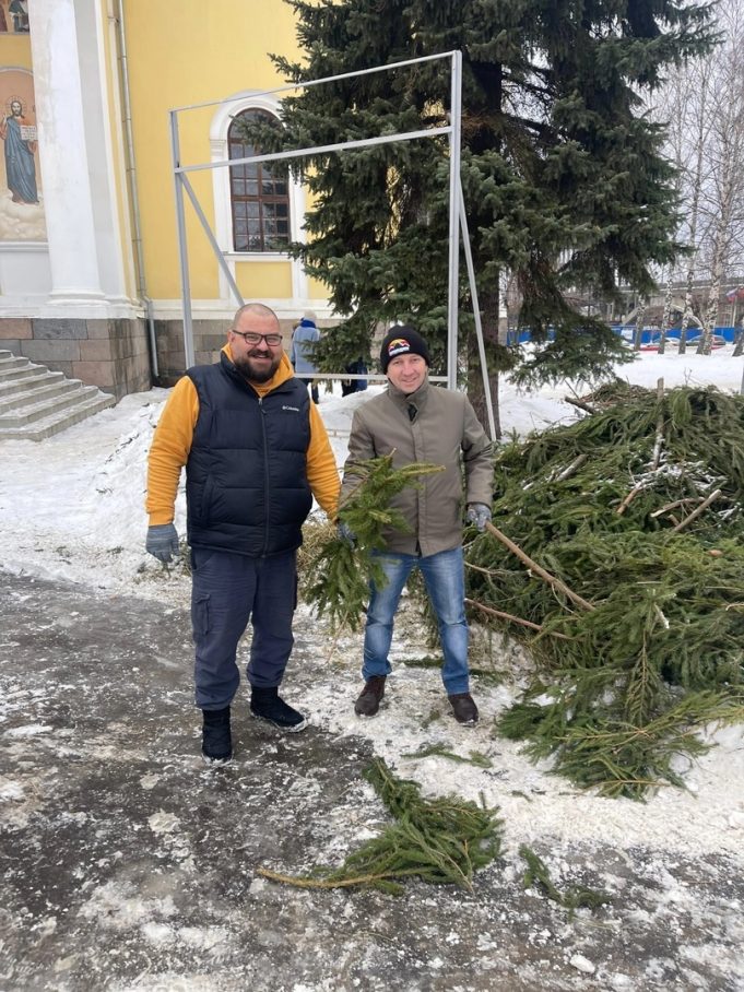 В рамках акции «Елкомобиль» удалось собрать большое количество отслуживших новогодних елок