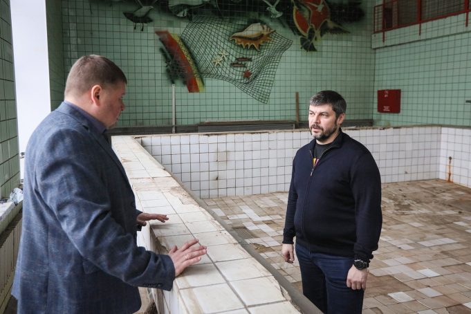 Глава Рыбинска пристально взглянул на проблемы спортшколы «Металлист»