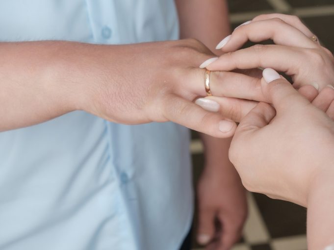 В Рыбинске проходит конкурс детских рисунков к юбилею органов ЗАГС