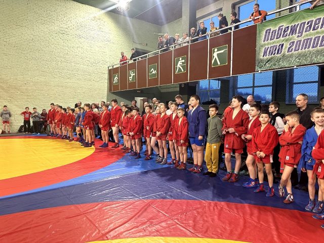 Юные самбисты из Рыбинска отлично выступили на первенстве города