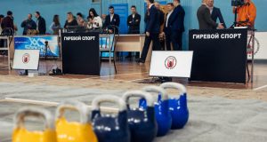 Более сотни гирь получит СК «Метеор»