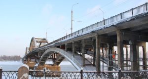 На время ремонта моста в Рыбинске по нему ограничат движение большегрузов