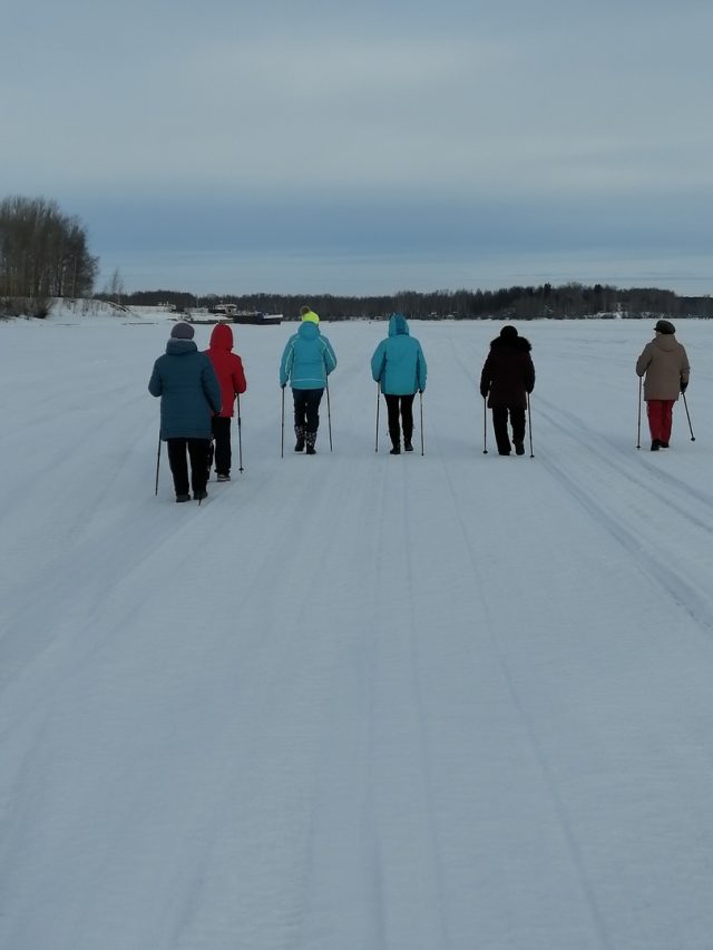 Рыбинцев приглашают на марш-бросок по скандинавской ходьбе