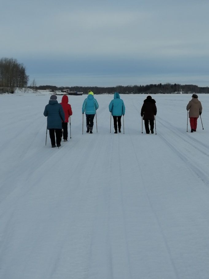 Рыбинцев приглашают на марш-бросок по скандинавской ходьбе