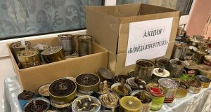 Школьники Рыбинска изготавливают блиндажные свечи для участников СВО