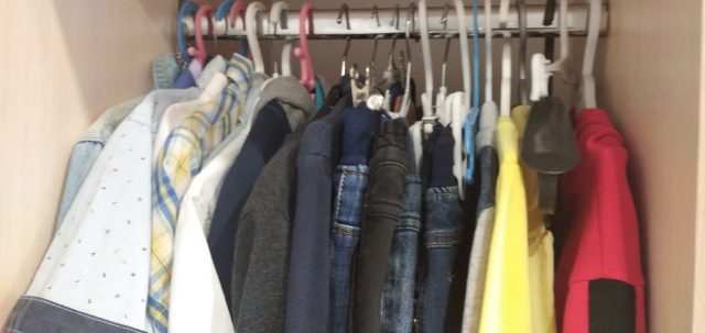 Разбираем шкафы: рыбинцы могут сдать ненужную одежду на переработку