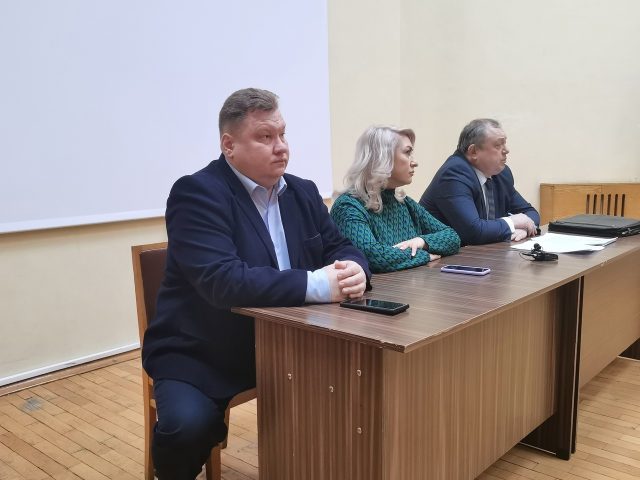 В Рыбинске прошла встреча жителей города с директором областного департамента здравоохранения