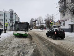 Поездка на общественном транспорте обернулась для жительницы Рыбинска серьезными травмами