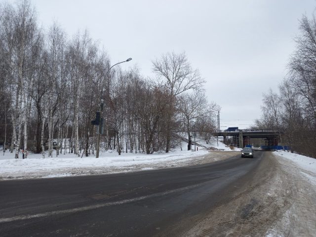 В Рыбинске устанавливают дополнительные светофоры у подъездов к мосту через Волгу