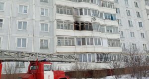 Рыбинца спасали через балкон. Что случилось в квартире на улице Максима Горького